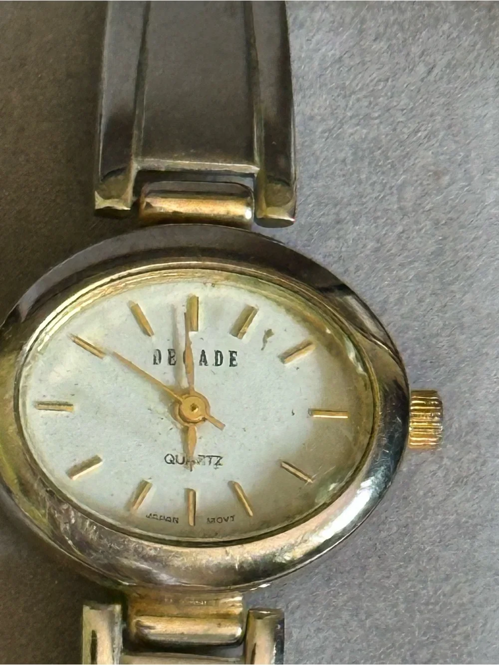 N/A features wrist